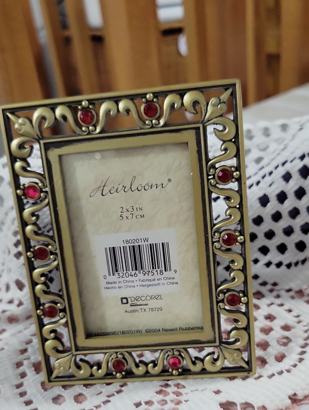 furnished gold frame red gem accents